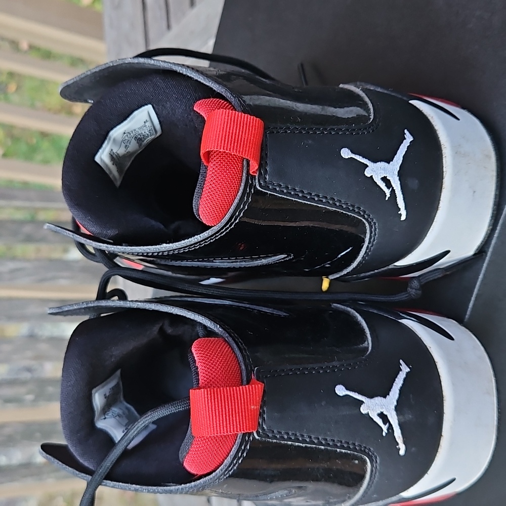 Men's Jordan Black and Red "Flight Club '91" Athletic Shoes - Size 12 - Picture 4 of 8